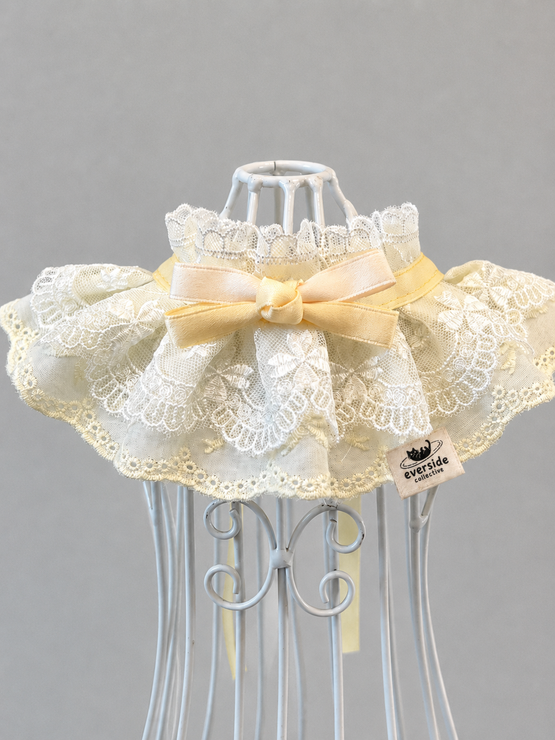 Lace Charm Pet Neckpiece
